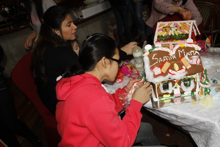Gingerbread Houses Decoration 
